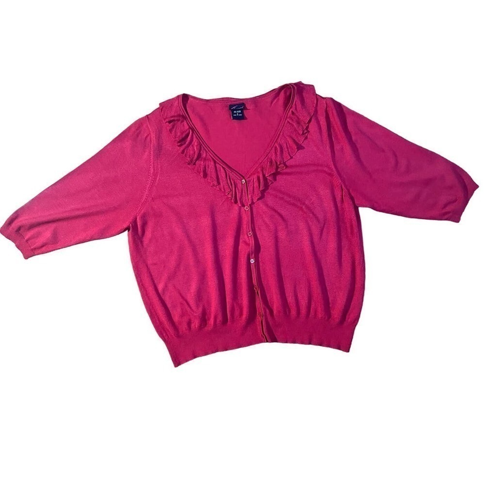 3/$27 Torrid V Neck  Ruffled Cardigan, 3/4 Sleeves in Cranberry, size 4